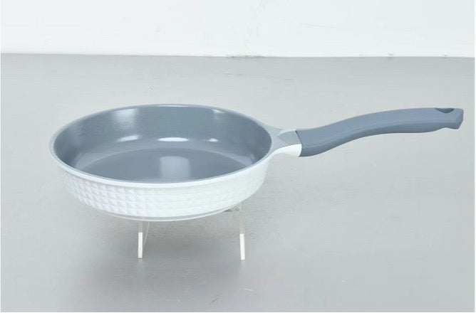 New White Diamond Cast Aluminum Fry Pan