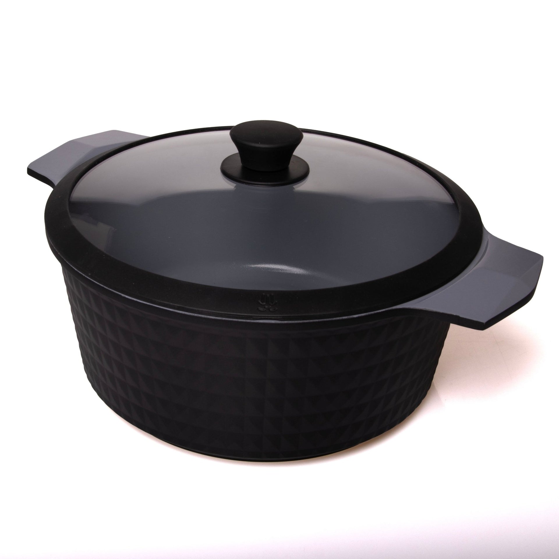 Black Ice saucepan with diamond finish lid. For all types of